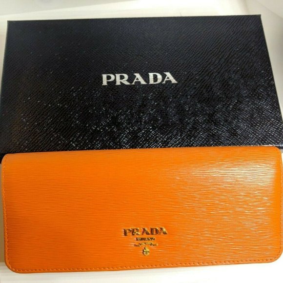 Authentic Brand New Prada Vitello Move Saffiano Leather Flap Wallet - Picture 9 of 10